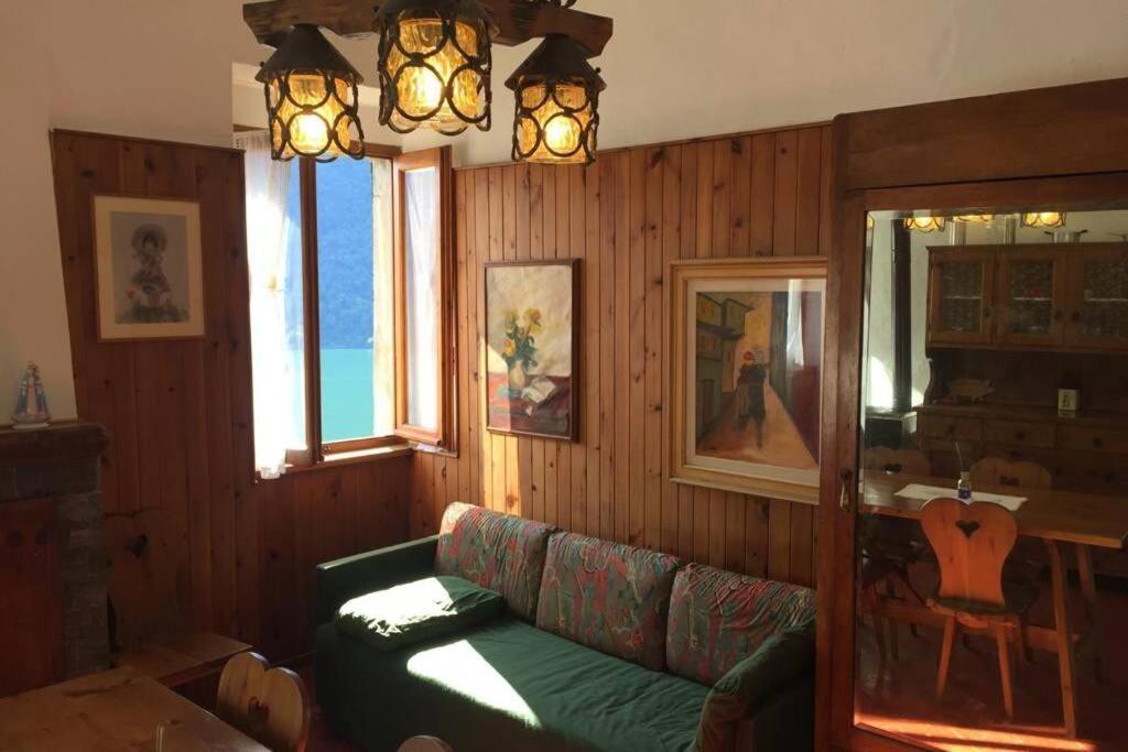 Nel Set Di Piccolo Mondo Antico Villa Viola Valsolda Eksteriør billede