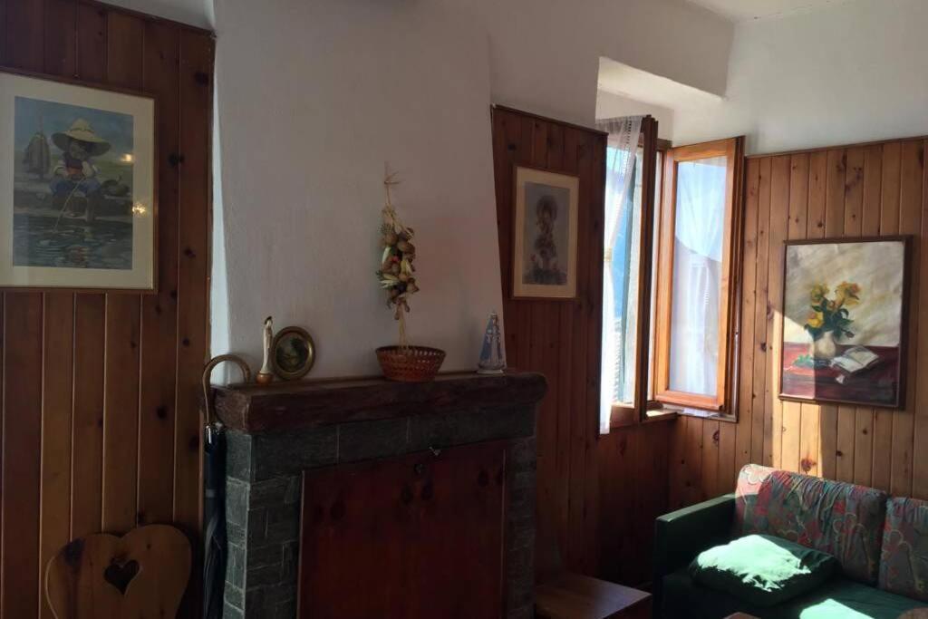 Nel Set Di Piccolo Mondo Antico Villa Viola Valsolda Eksteriør billede