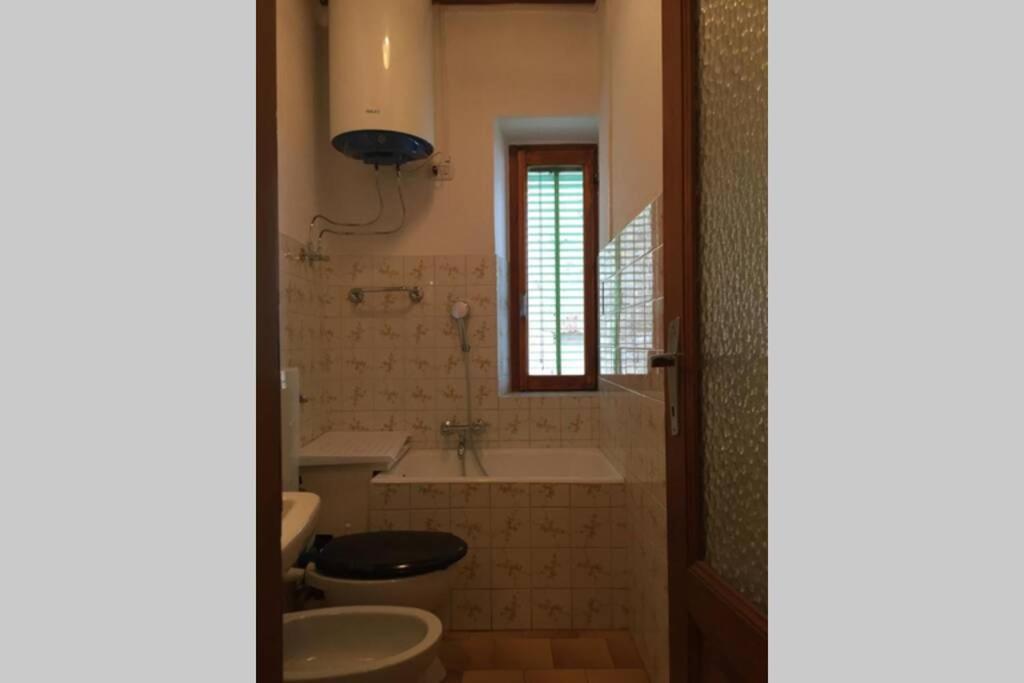 Nel Set Di Piccolo Mondo Antico Villa Viola Valsolda Eksteriør billede