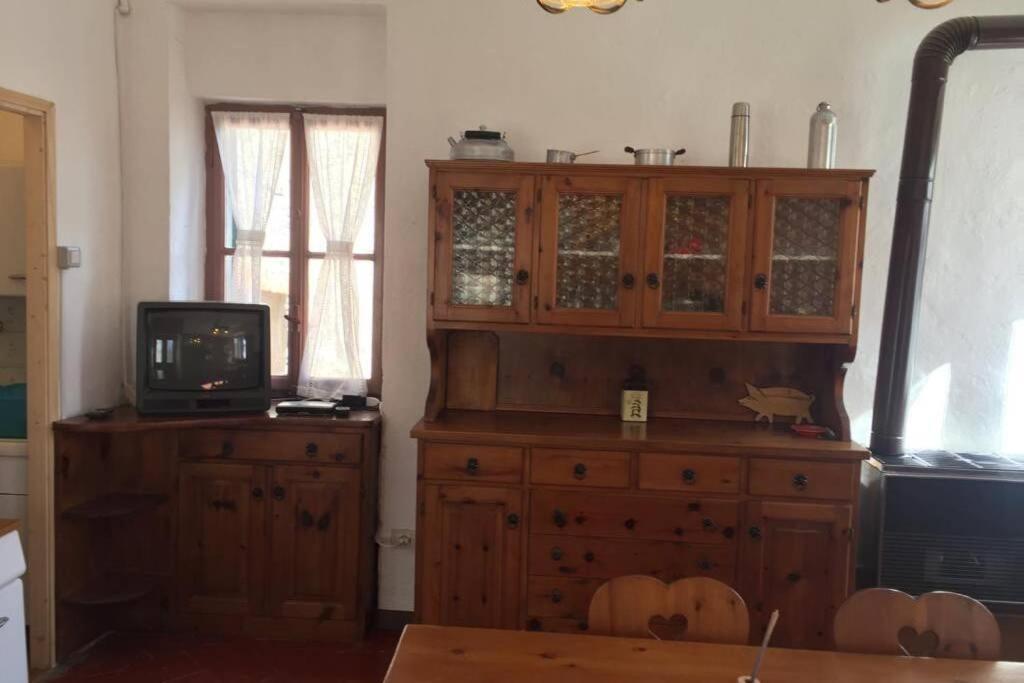 Nel Set Di Piccolo Mondo Antico Villa Viola Valsolda Eksteriør billede