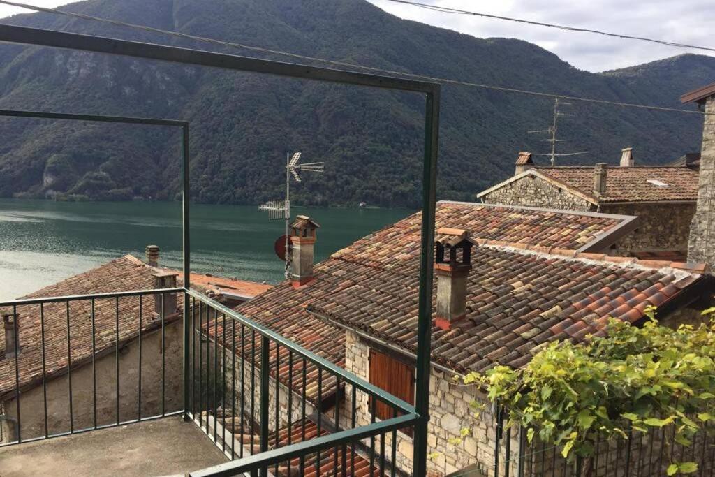 Nel Set Di Piccolo Mondo Antico Villa Viola Valsolda Eksteriør billede